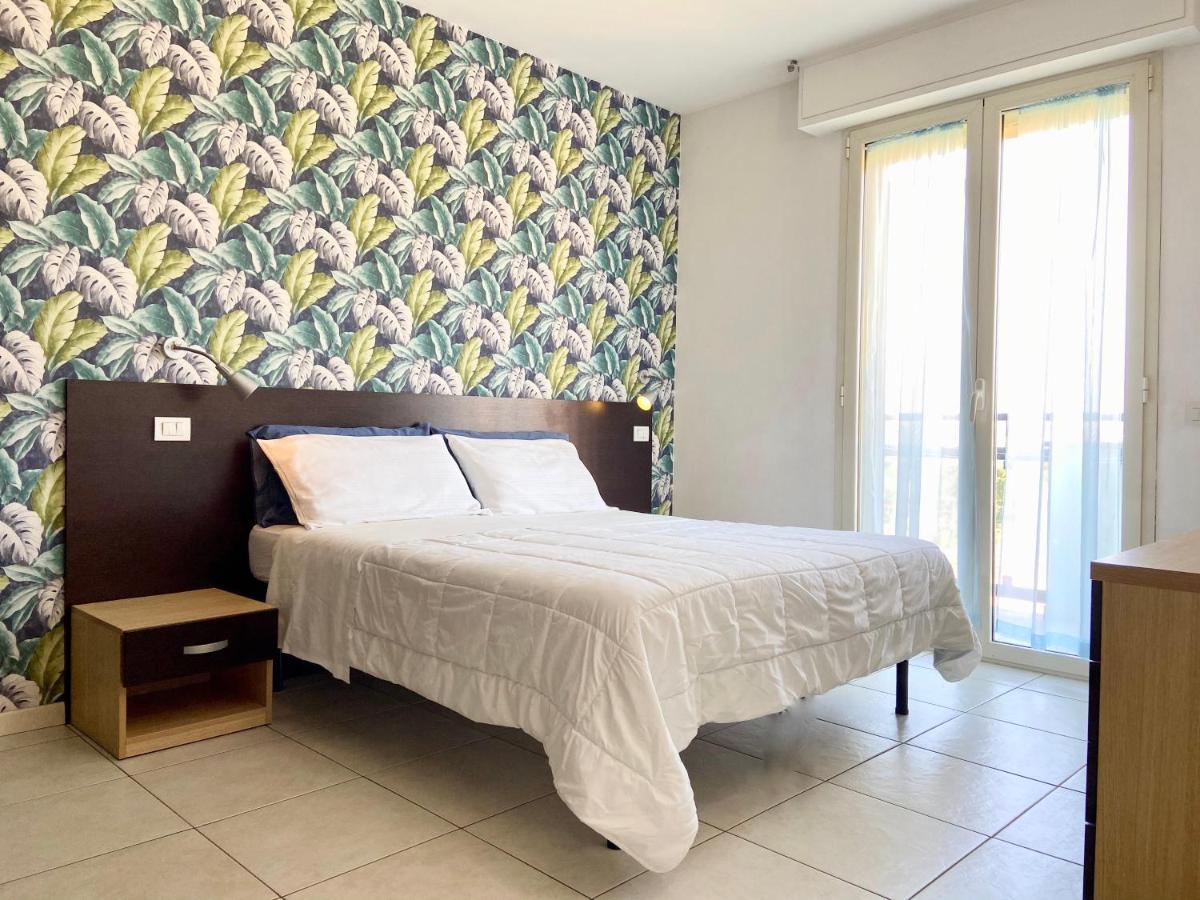 Residence Acqua Suite Marina Rimini Exterior photo