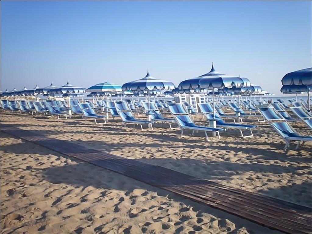 Residence Acqua Suite Marina Rimini Exterior photo