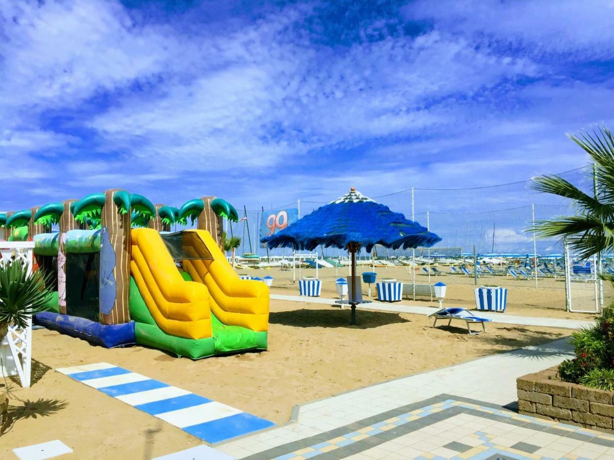 Residence Acqua Suite Marina Rimini Exterior photo