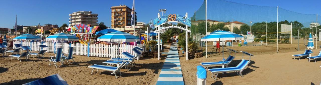 Residence Acqua Suite Marina Rimini Exterior photo